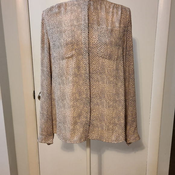 Loft button down chiffon blouse - Picture 3 of 4